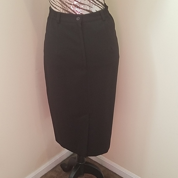 Conrad C skirt - Picture 2 of 4